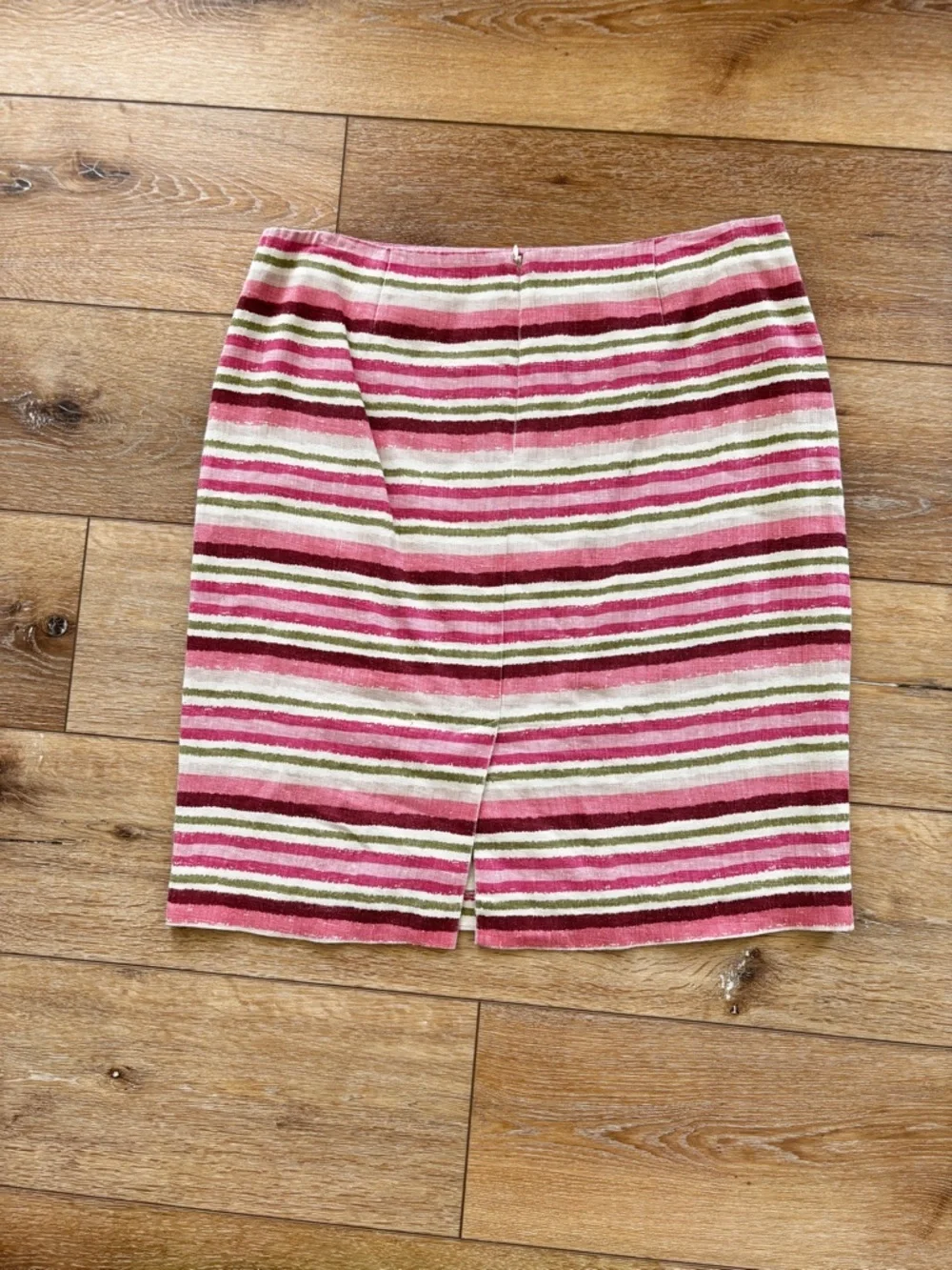 TALBOTS Pencil Skirt Size 12 100% Linen Colorful Striped Fully Lined Preppy